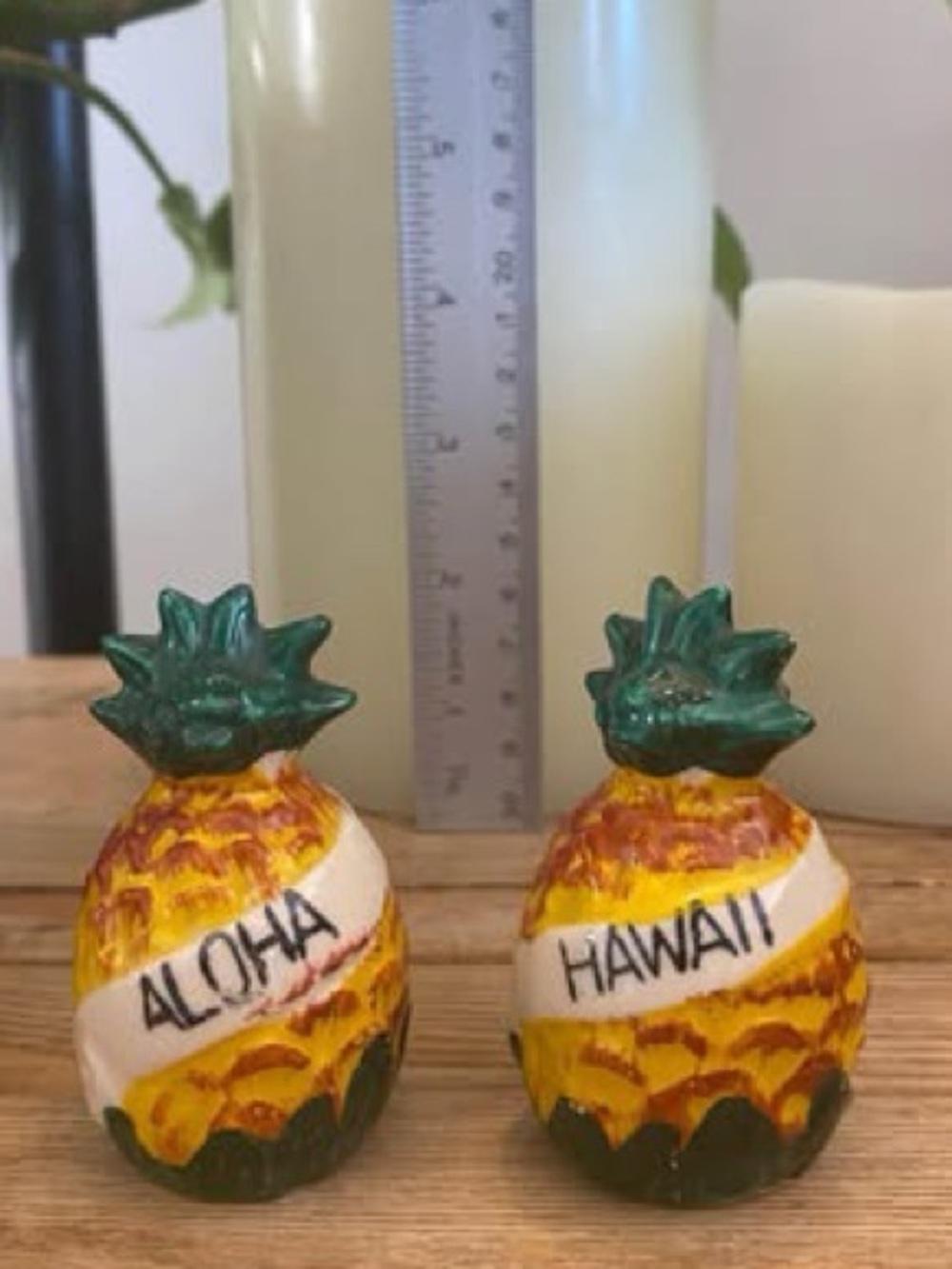 Vintage Hawaiian Ceramic Pineapple Salt & Pepper Shakers - Aloha Hawaii